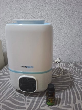 Humidificador INNObeta azul y blanco
