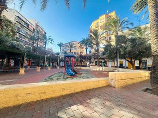 Local comercial en venta en Campoamor en Alicante