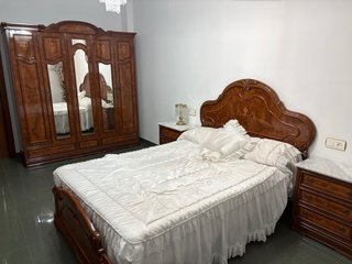 Dormitorio Completo de Madera