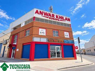 Nave industrial en venta en El Mercado en Manises