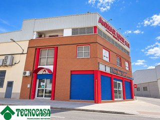 Nave industrial en venta en El Mercado en Manises
