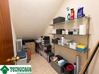 Nave industrial en venta en El Mercado en Manises