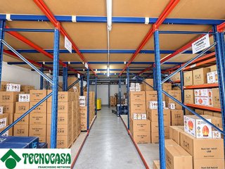 Nave industrial en venta en El Mercado en Manises