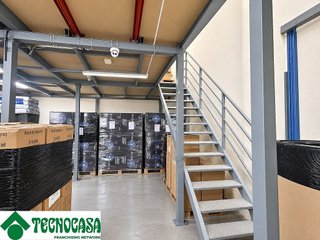 Nave industrial en venta en El Mercado en Manises