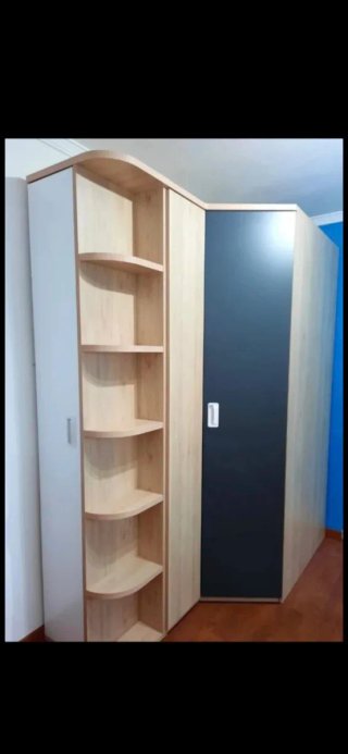 Armario rinconero grande madera