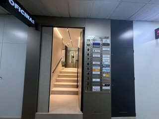 Oficina en venta en Centro en Almería