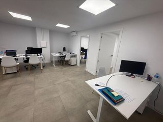Oficina en venta en Centro en Almería