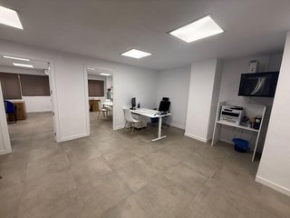 Oficina en venta en Centro en Almería