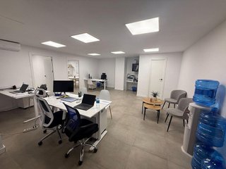 Oficina en venta en Centro en Almería