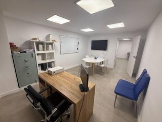 Oficina en venta en Centro en Almería
