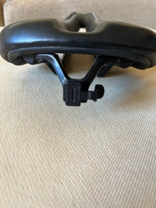Sillín Bontrager Verse Comp con soporte para luz