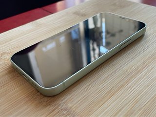 iPhone 12 mini semi-funcional (o para piezas)