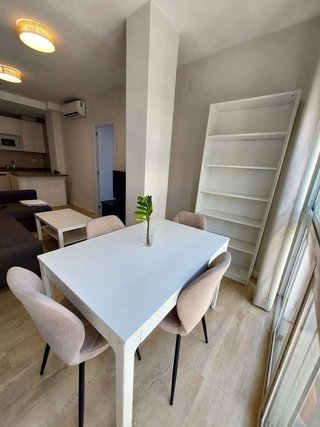 Piso en alquiler en Luis Montoto - Santa Justa en Sevilla