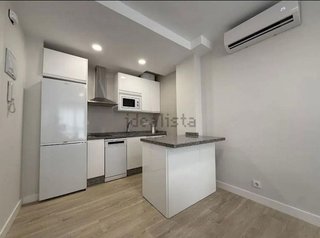 Piso en alquiler en Luis Montoto - Santa Justa en Sevilla