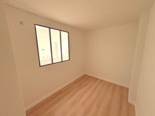 Local comercial en alquiler en Altozano - Conde Lumiares en Alicante