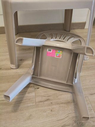 Mesa y Silla Infantil Beige NUEVO