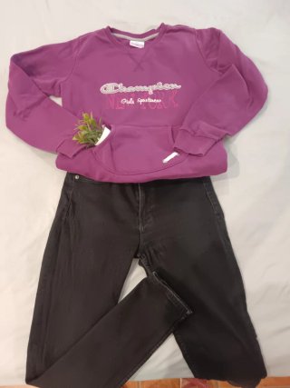 Malla y vaque de  regalo. Lote 18 euros.14 prendas