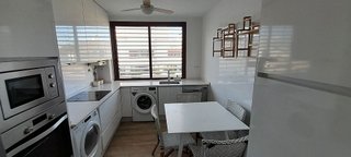 Piso en alquiler en Buhaira - Huerta del Rey en Sevilla