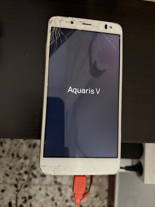Móvil bq Aquaris V Plus dorado