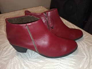 Botines burdeos con cremallera