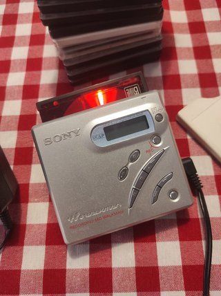 MiniDisc Sony MZ-R500 con discos