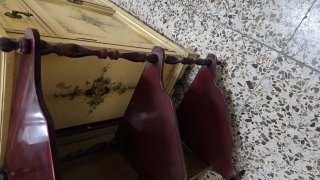 Estantería Esquinera Vintage de Madera con Tres