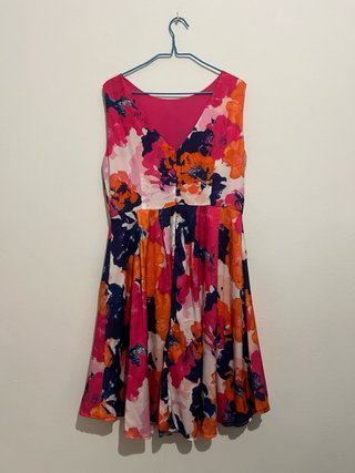 Vestido floral sin mangas
