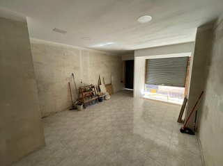Local comercial en venta en Olesa de Montserrat