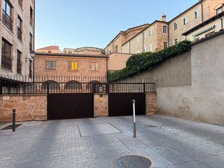 Garaje en venta en Hospitales - Campus en Salamanca