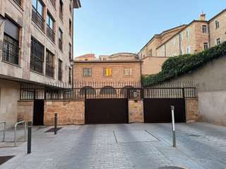 Garaje en venta en Hospitales - Campus en Salamanca