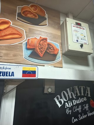TRASPASO LOCAL DE COMIDA LISTO PARA TRABAJAR