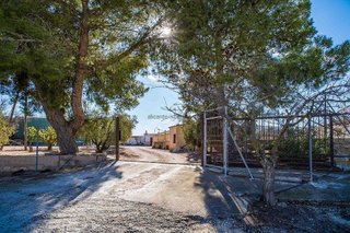 Casa rural en venta en Yecla