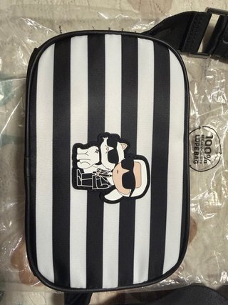 Bolso Karl Lagerfeld Rayas Blanco y Negro