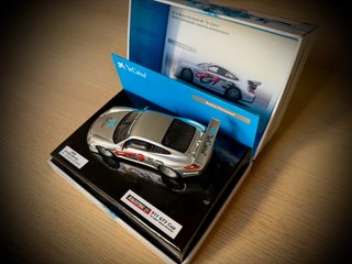 Scalextric Porsche 911 GT3 Cup La Caixa