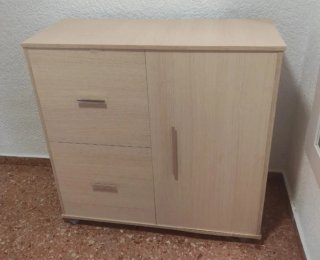 Mueble Auxiliar con Cama Plegable