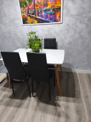 Conjunto de Mesa estilo nórdico y 4 Sillas