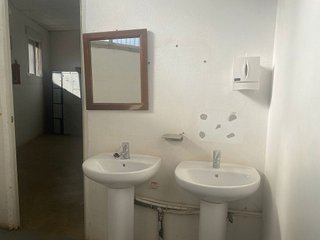 Nave industrial en venta en Santa Bárbara en Llíria