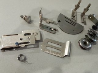 Piezas y folleto máquina de coser antigua