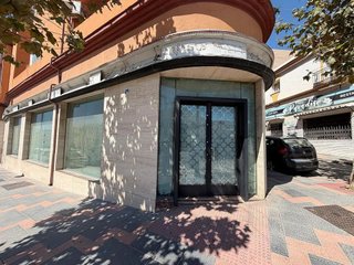 Local comercial en venta en Las Flores en Mijas