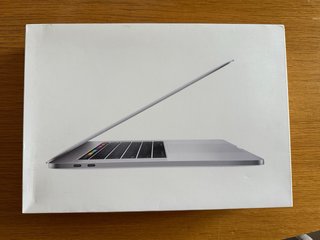 MacBook Pro 2018 Plata