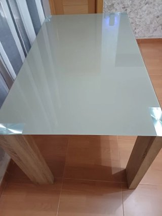 Mesa de comedor cristal y madera