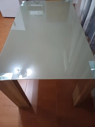 Mesa de comedor cristal y madera
