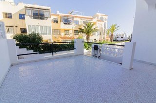 Casa adosada en venta en Nueva Torrevieja - Aguas Nuevas en Torrevieja