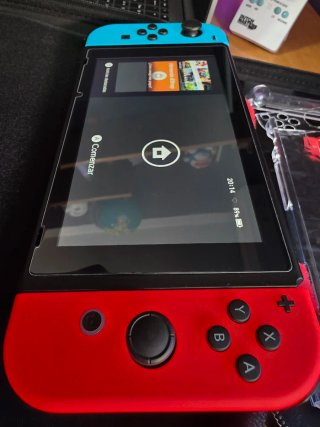 Nintendo Switch con 4 juegos y tarjeta 200GB