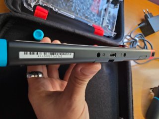 Nintendo Switch con 4 juegos y tarjeta 200GB