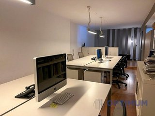 Local comercial en venta en La Nova Esquerra de l'Eixample en Barcelona