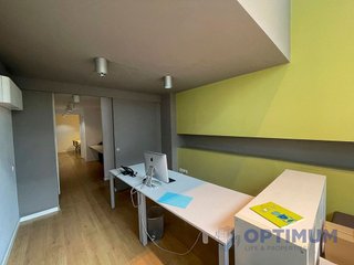 Local comercial en venta en La Nova Esquerra de l'Eixample en Barcelona