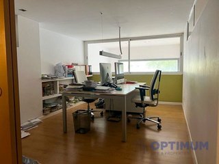 Local comercial en venta en La Nova Esquerra de l'Eixample en Barcelona