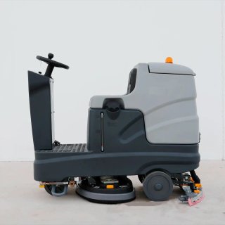 Fregadora B700 BHIOR CONDUCTOR SENTADO