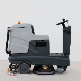 Fregadora B700 BHIOR CONDUCTOR SENTADO